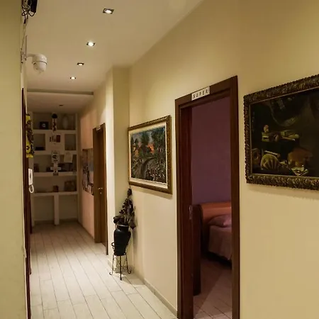 S Nocleg ze śniadaniem Neapol