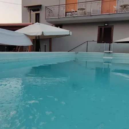 S ベッド・アンド・ブレックファスト