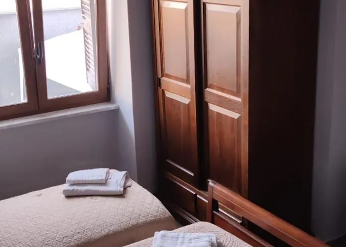 S Bed and breakfast *